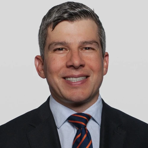 Dr. Leonardo Oliveira spotlight headshot